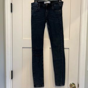 ZARA DARK NAVY BLUE JEANS 👖